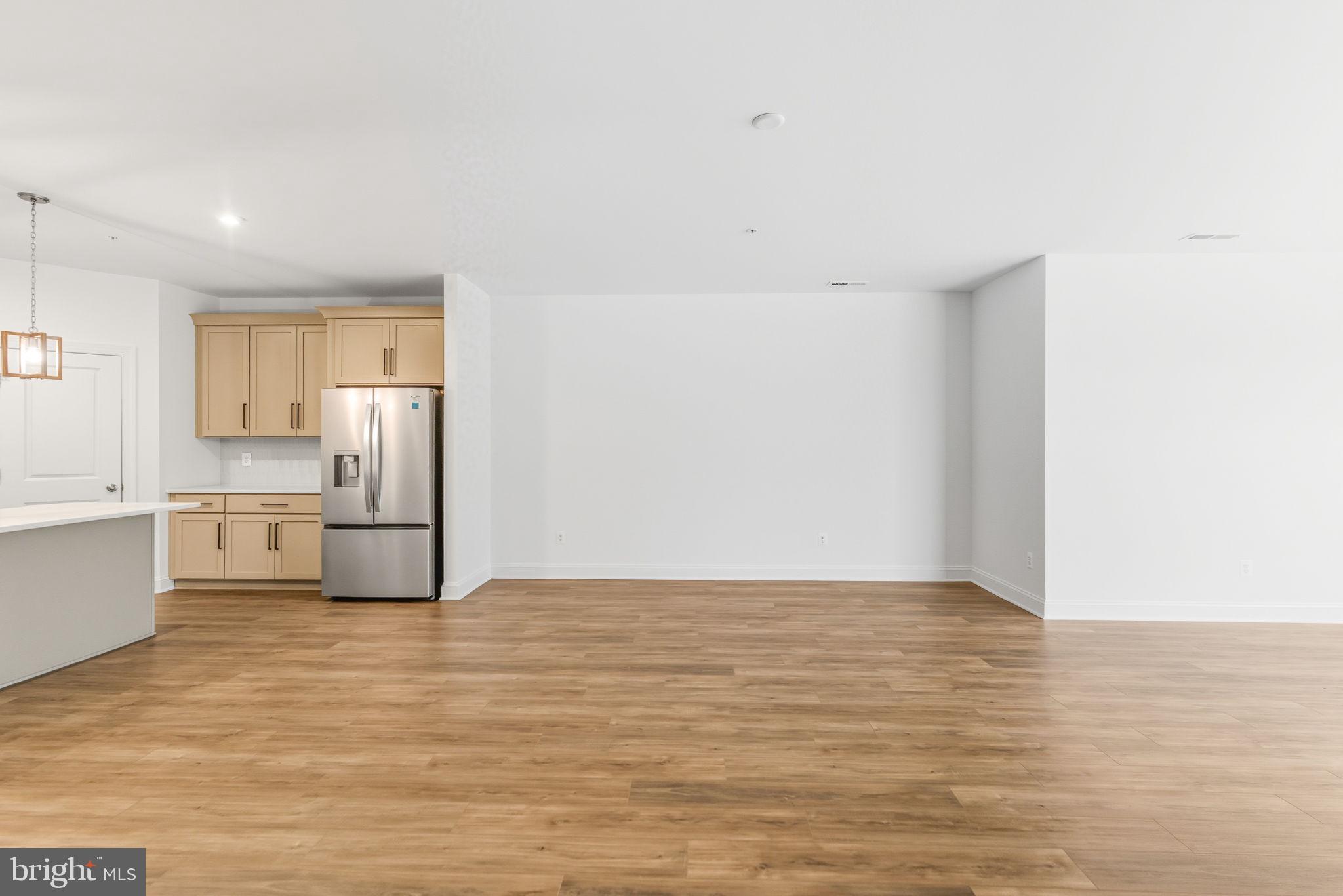 ROSEHILL MANOR - Residential