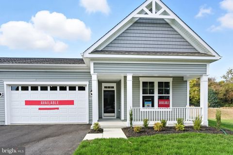 Townhouse For Sale - 19710 Oleander Court<br/> HAGERSTOWN, MD 21742