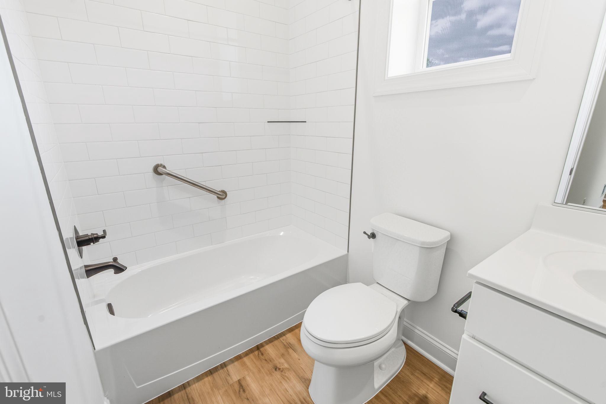 ROSEHILL MANOR - Residential