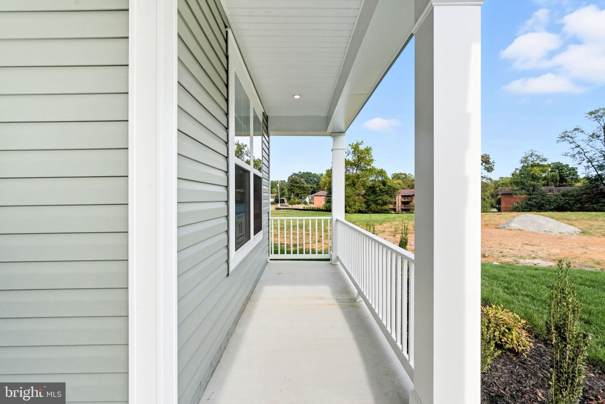 ROSEHILL MANOR - Residential