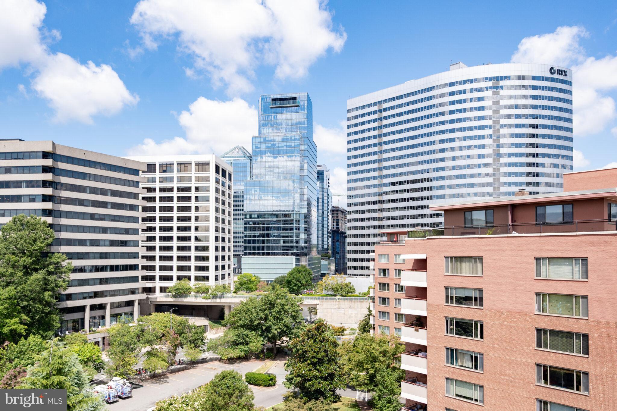 RIVER PLACE - Residential Lease