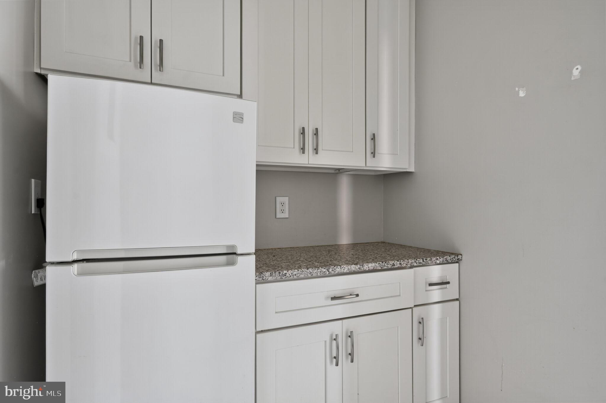 RIVER PLACE - Residential Lease