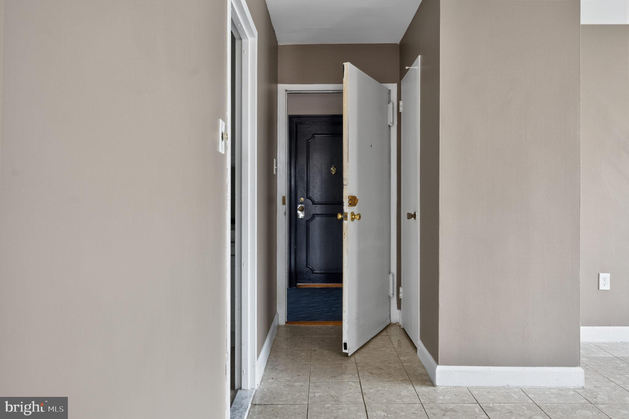 RIVER PLACE - Residential Lease