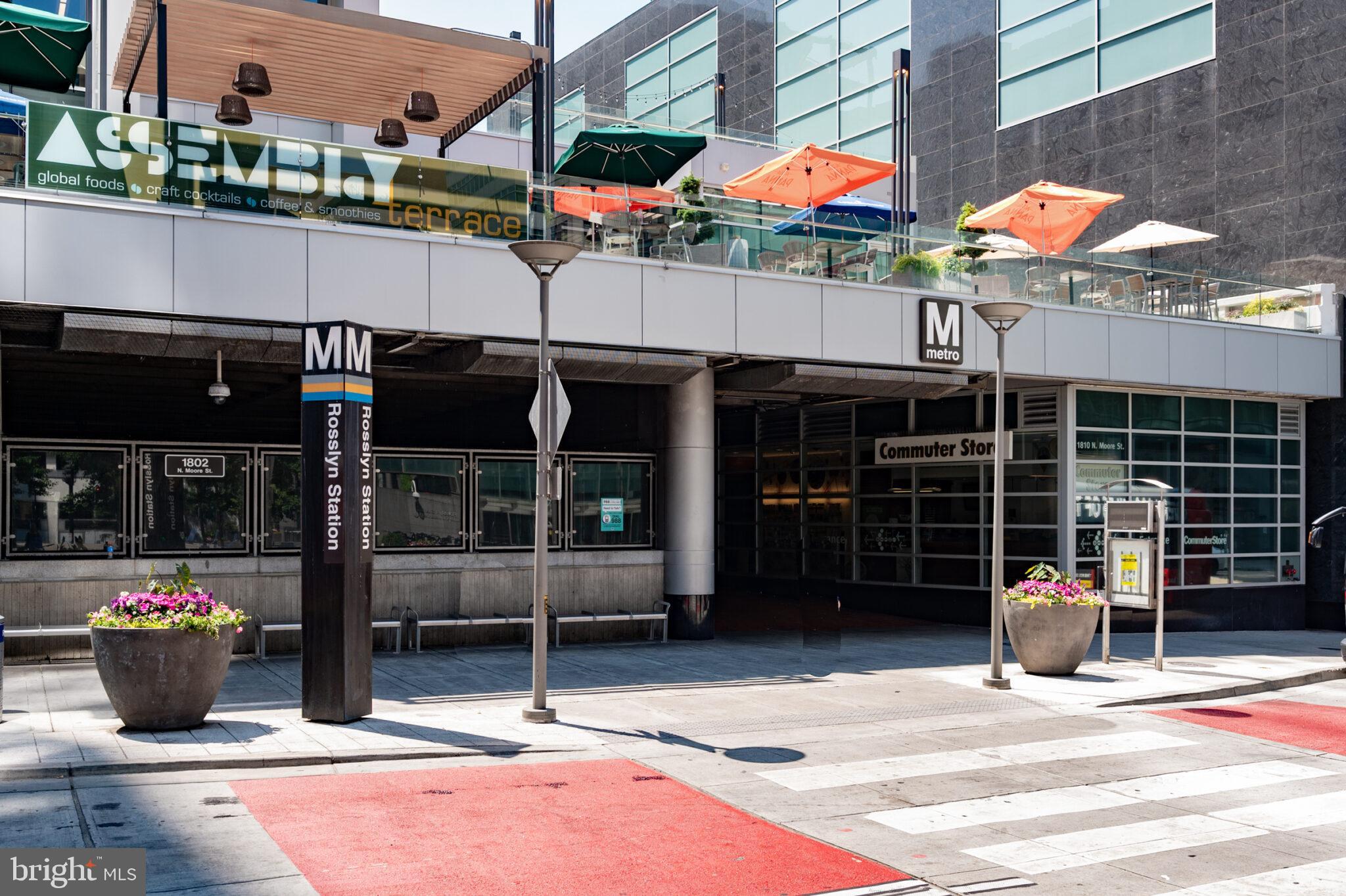 RIVER PLACE - Residential Lease