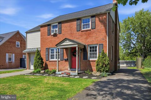 Photo of 235 W King Street, POTTSTOWN, PA 19464 (MLS # PAMC2178212)