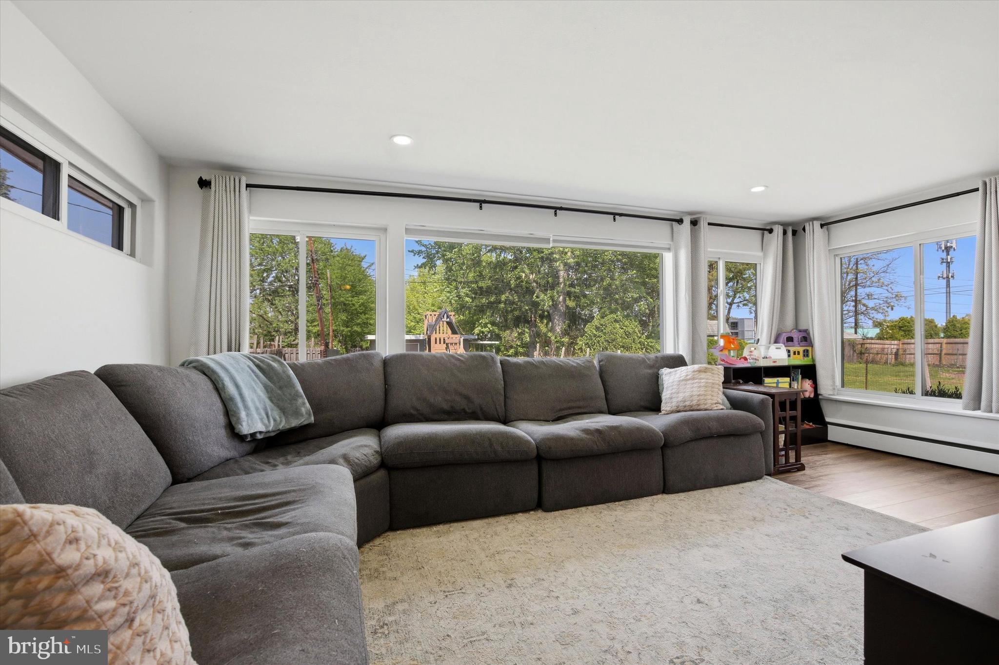 POTTSTOWN - Residential