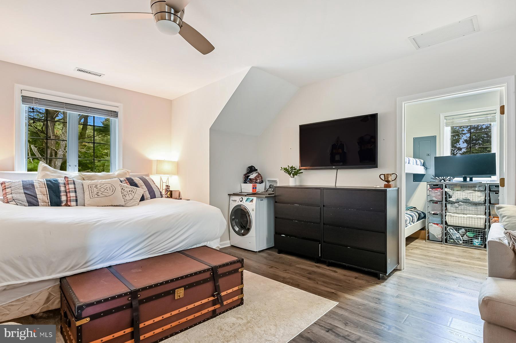 GOVERNOR GRASON MANOR - Residential