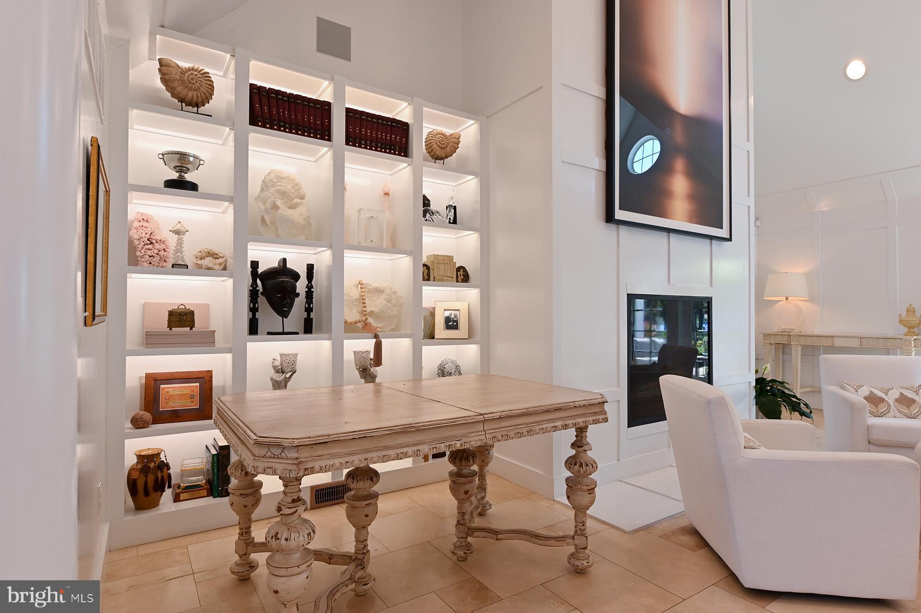 GOVERNOR GRASON MANOR - Residential