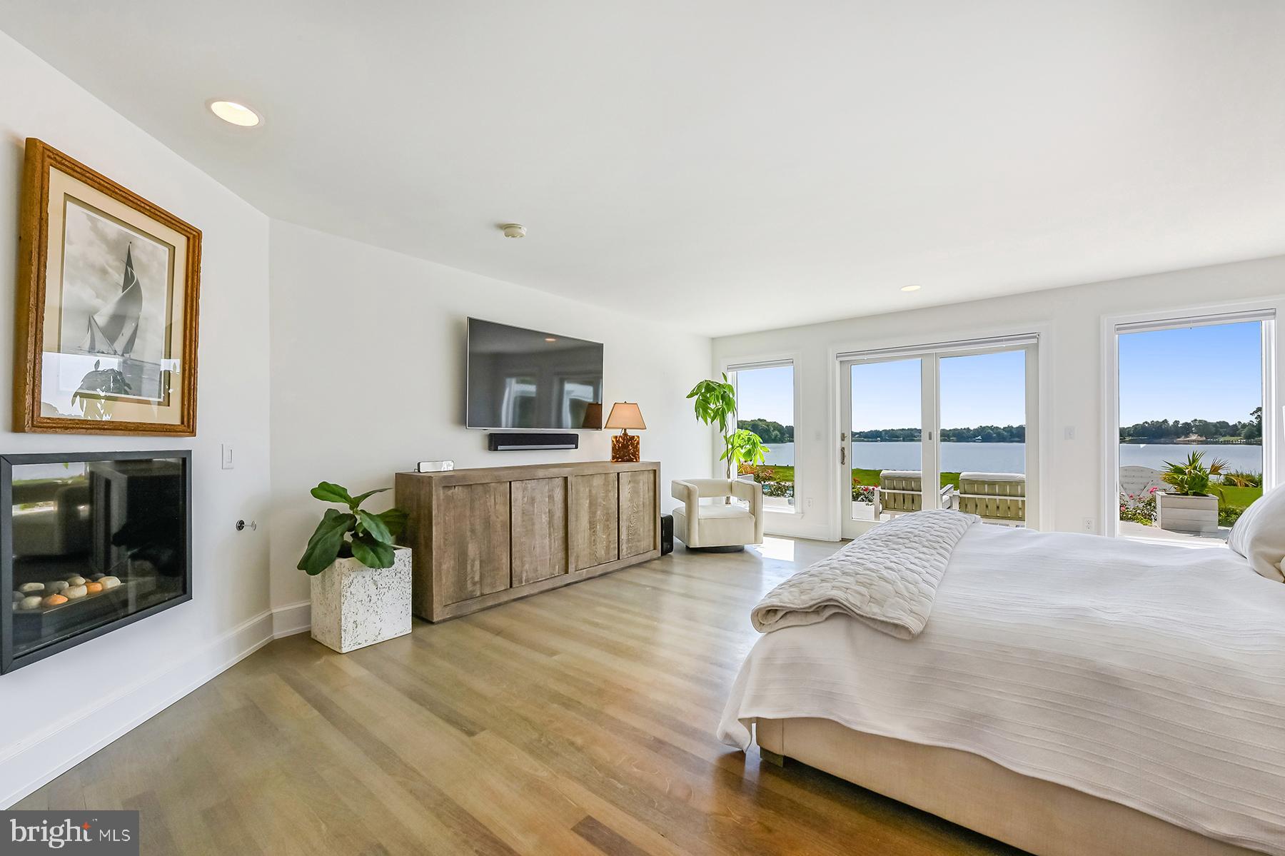 GOVERNOR GRASON MANOR - Residential