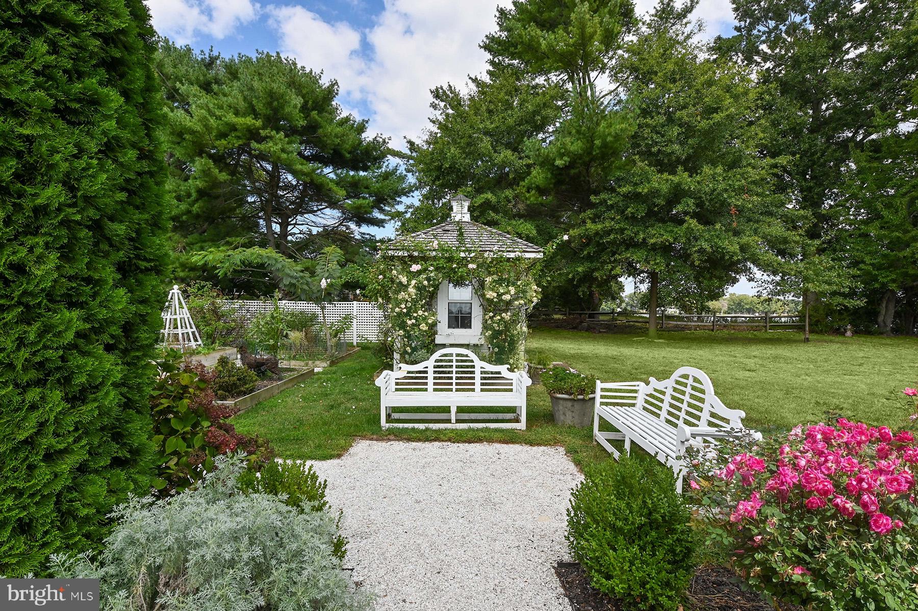 GOVERNOR GRASON MANOR - Residential