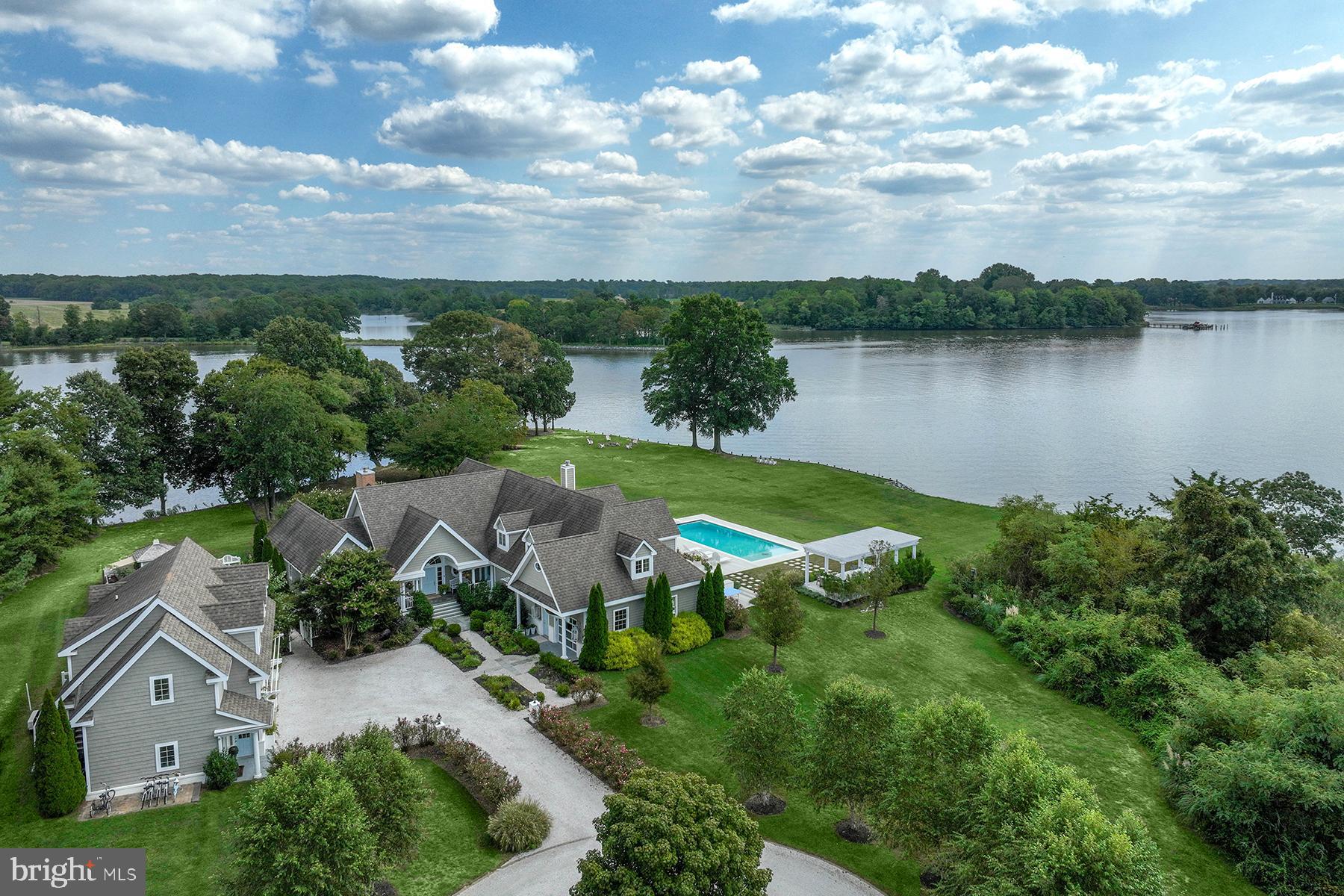 GOVERNOR GRASON MANOR - Residential