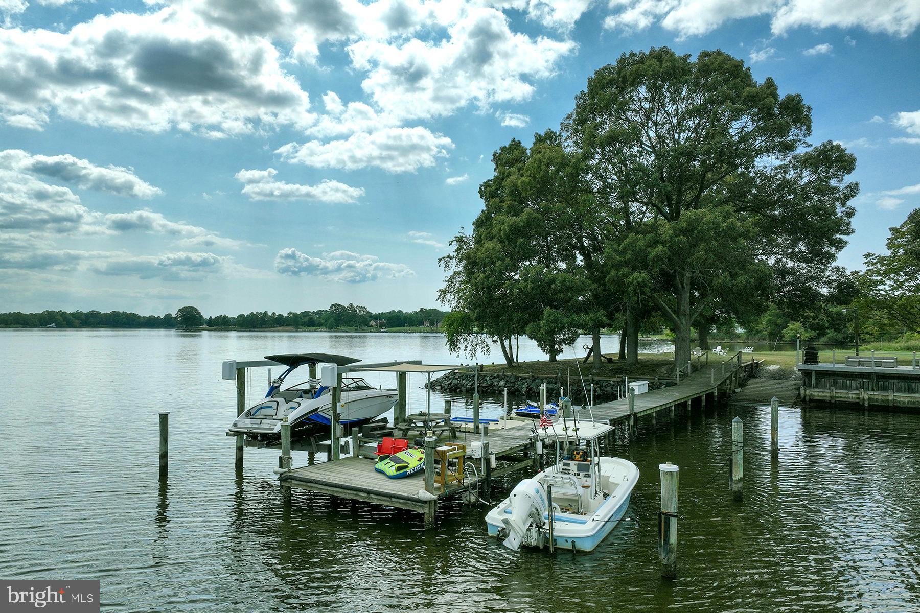 GOVERNOR GRASON MANOR - Residential