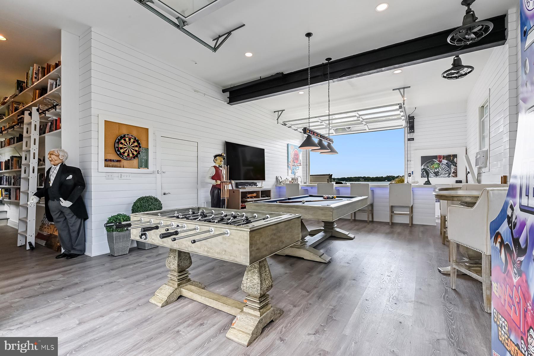 GOVERNOR GRASON MANOR - Residential