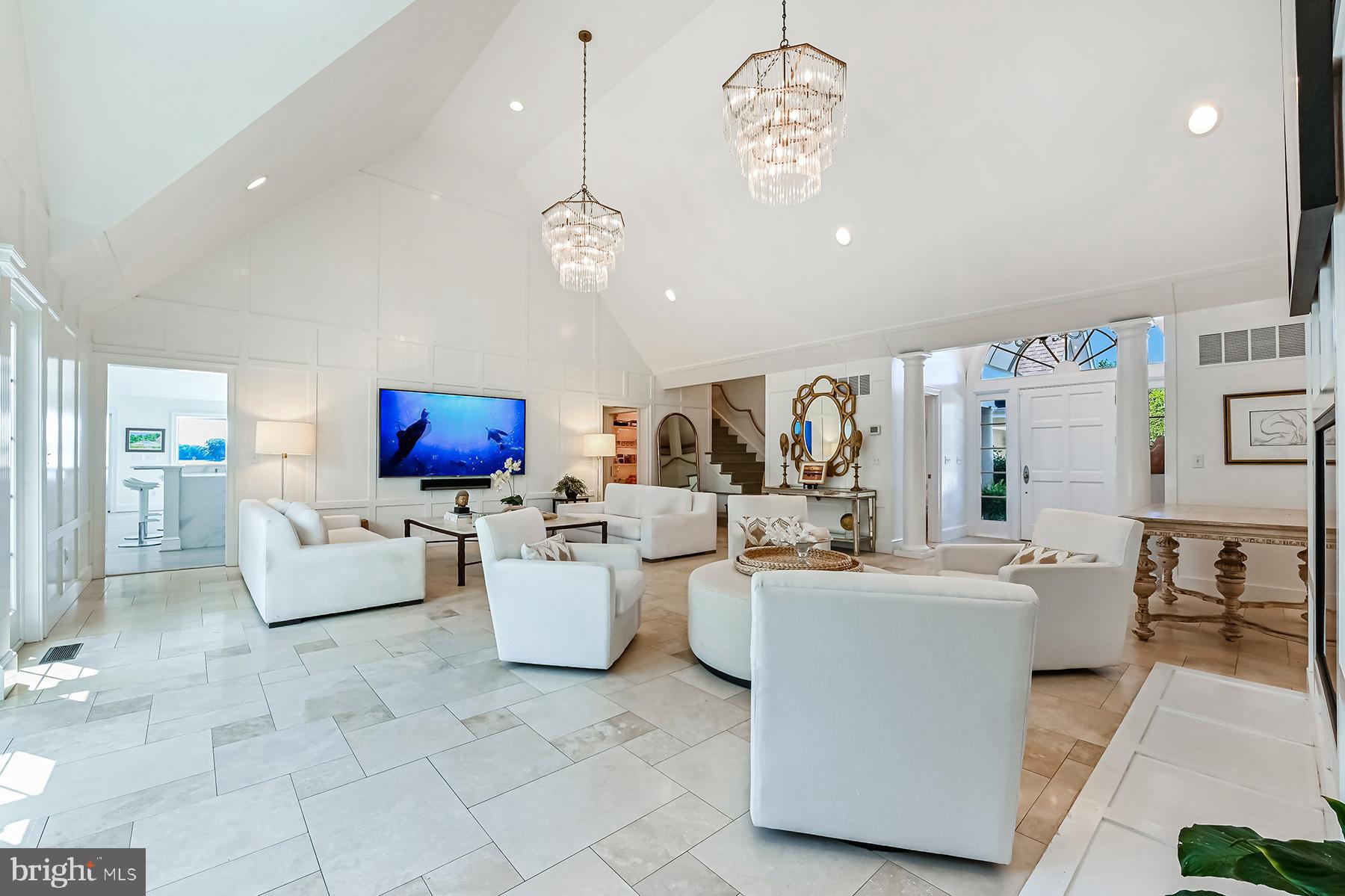 GOVERNOR GRASON MANOR - Residential