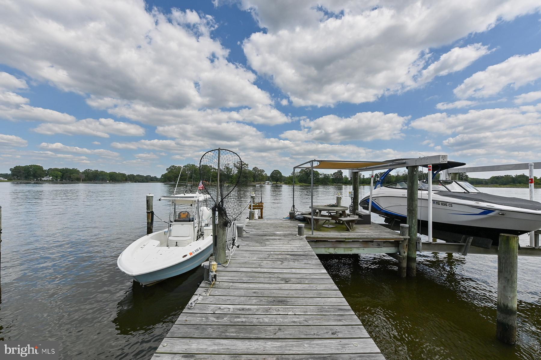 GOVERNOR GRASON MANOR - Residential