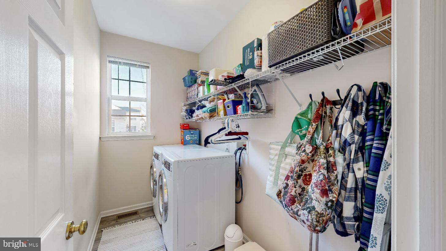 THE LEGENDS - Residential