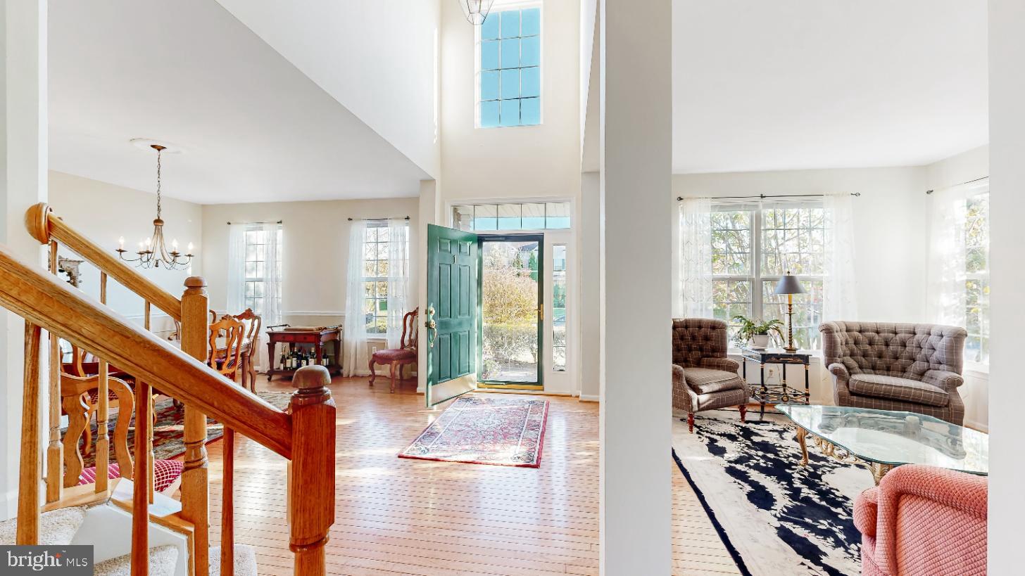 THE LEGENDS - Residential