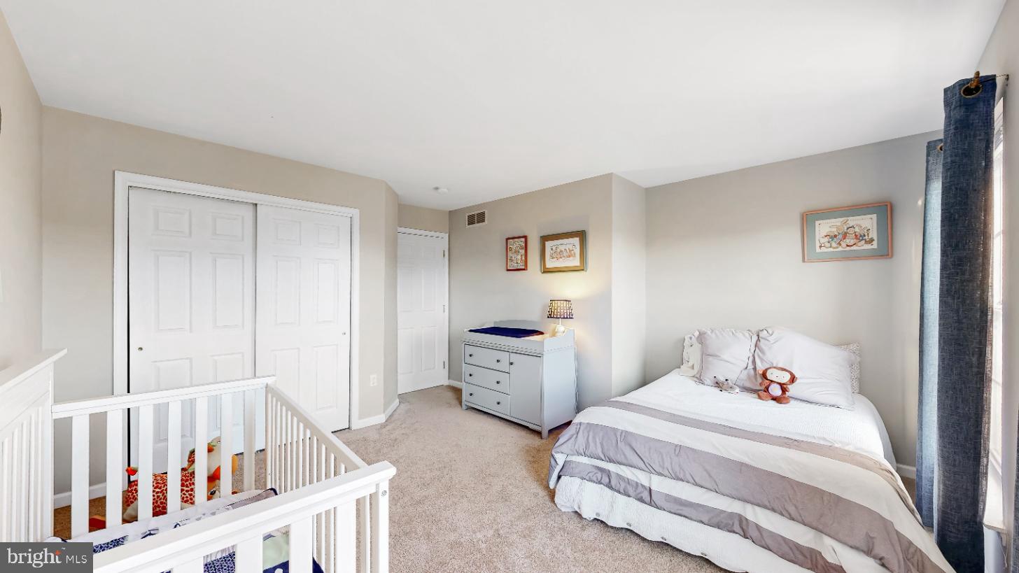 THE LEGENDS - Residential