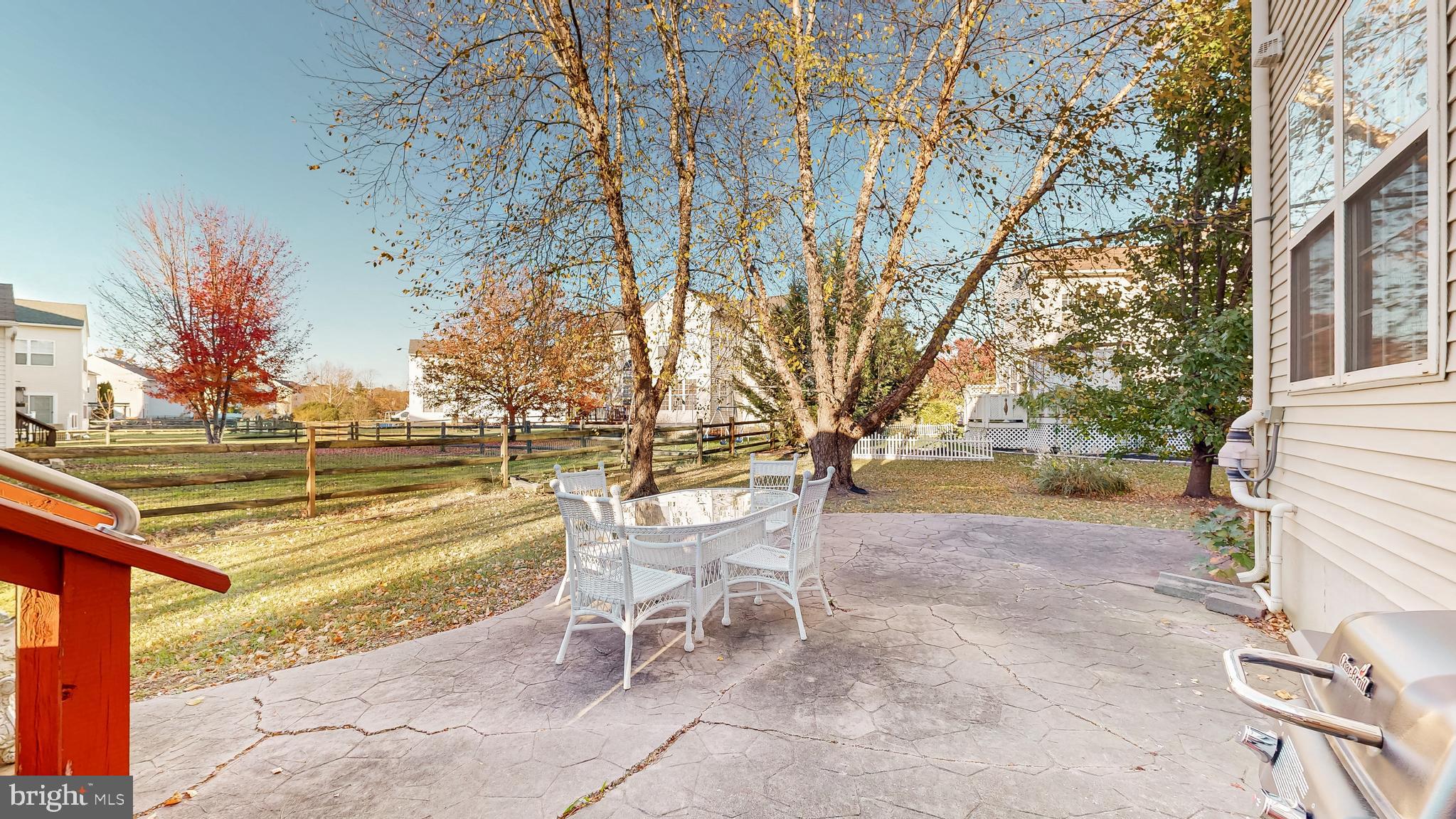 THE LEGENDS - Residential