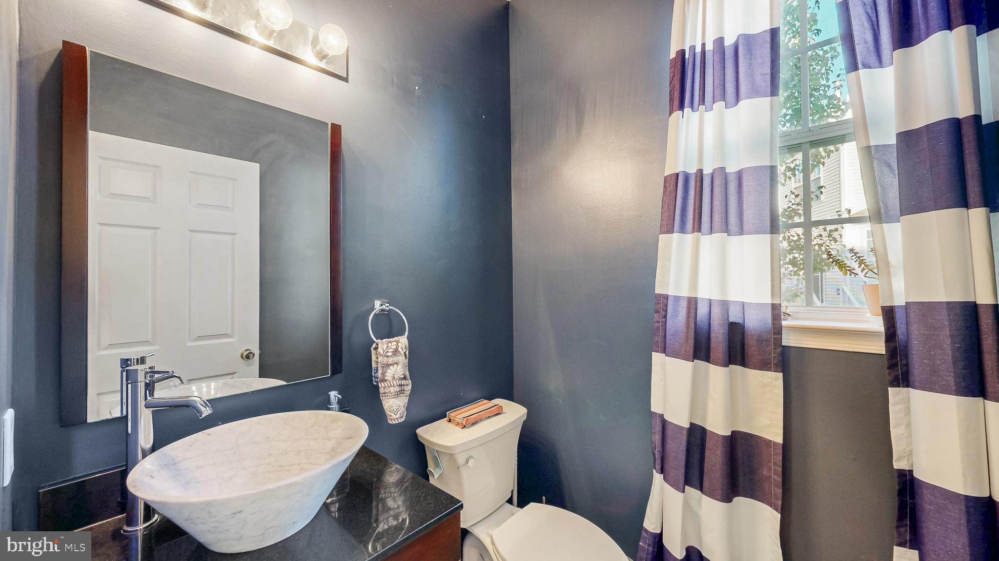 THE LEGENDS - Residential