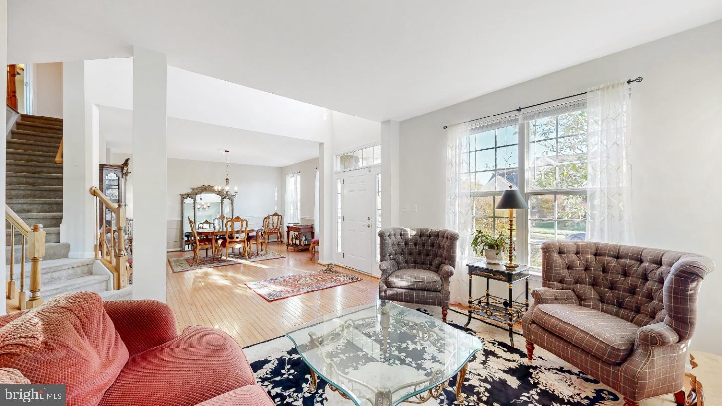 THE LEGENDS - Residential