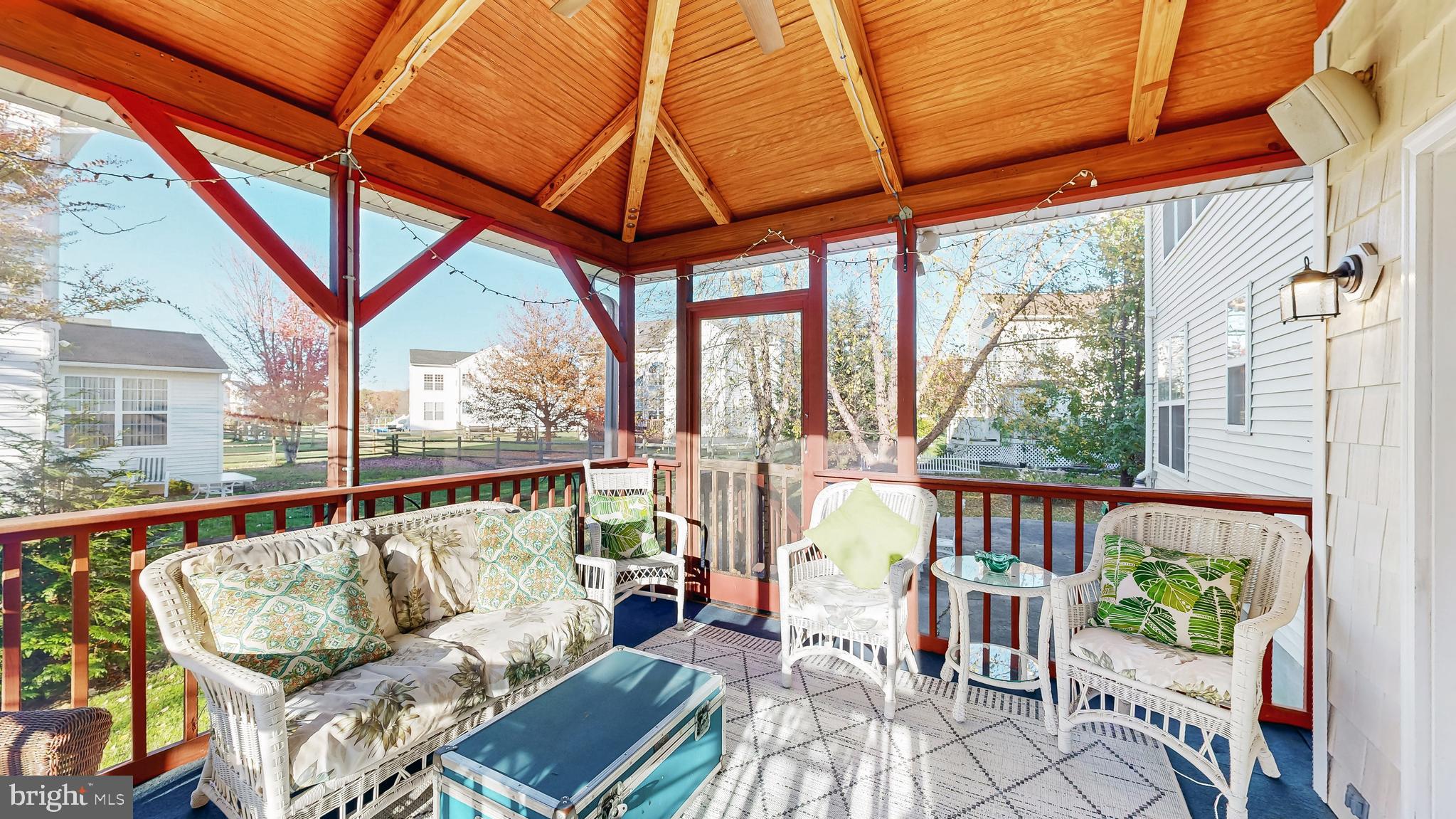 THE LEGENDS - Residential