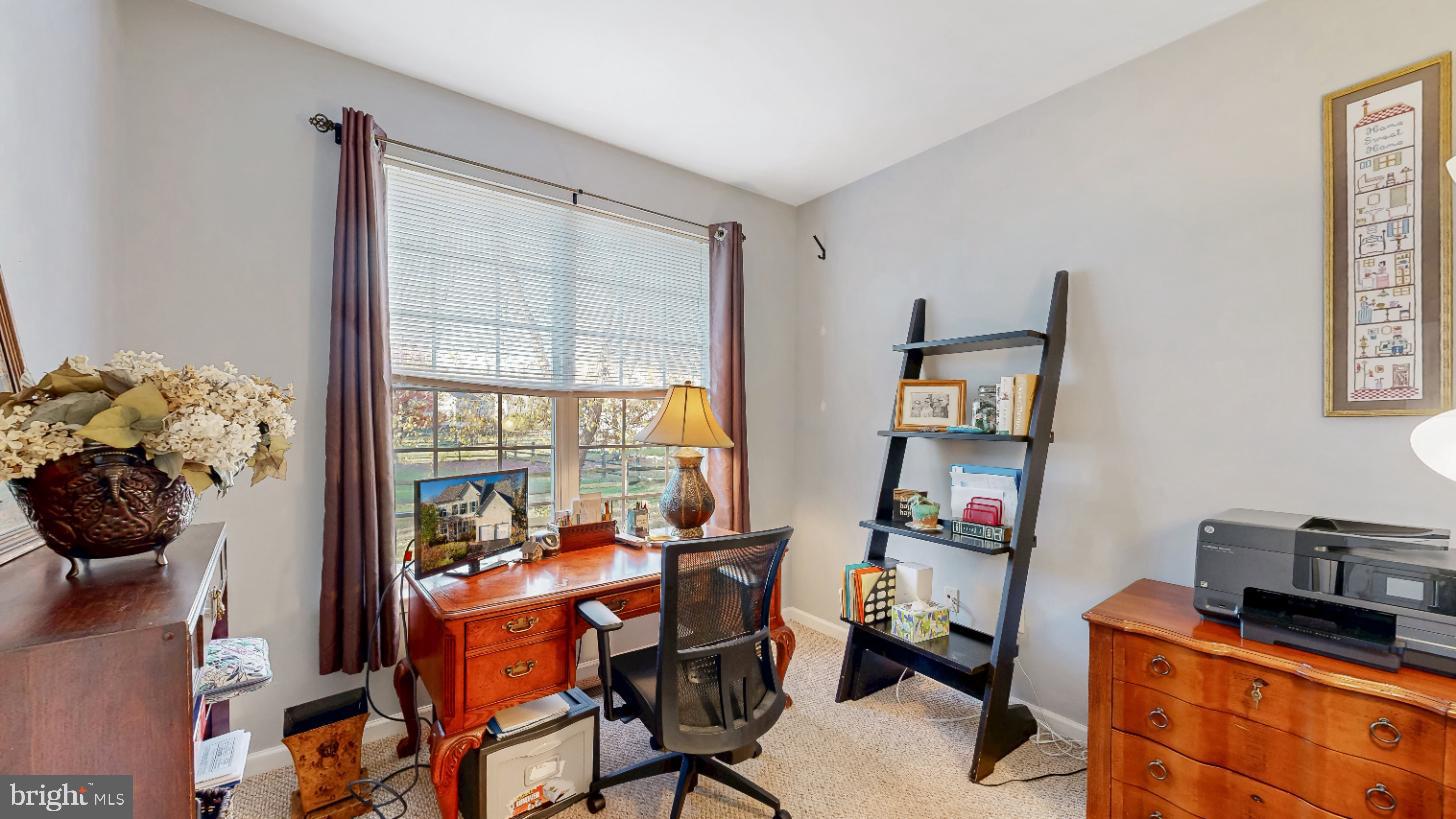 THE LEGENDS - Residential