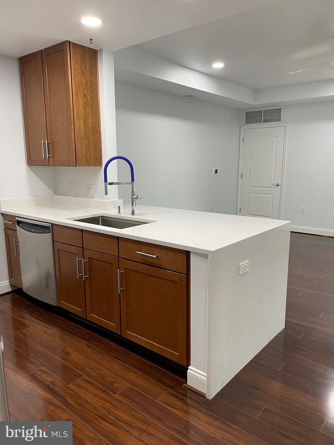 THE MONARCH - Residential Lease