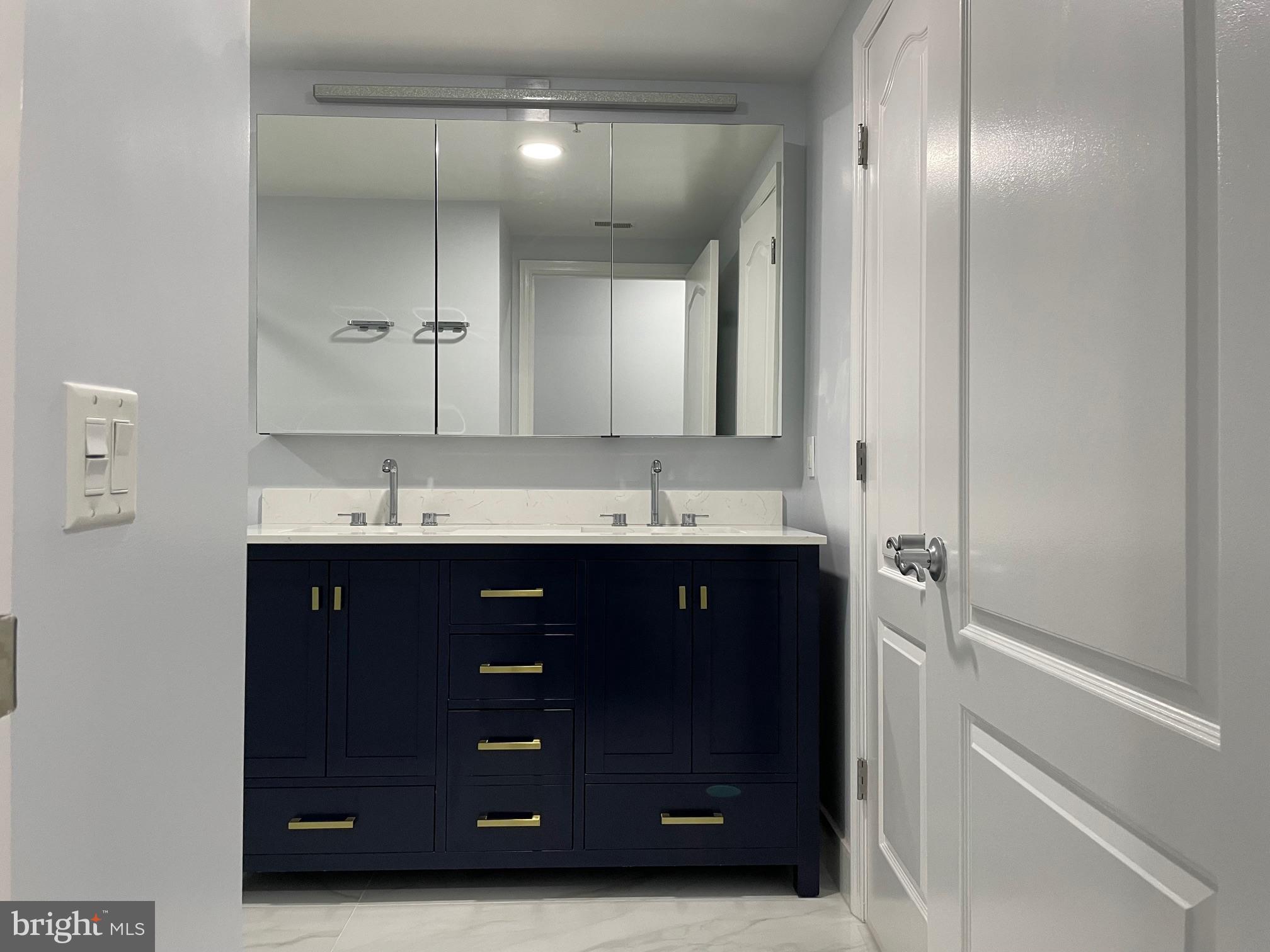 THE MONARCH - Residential Lease