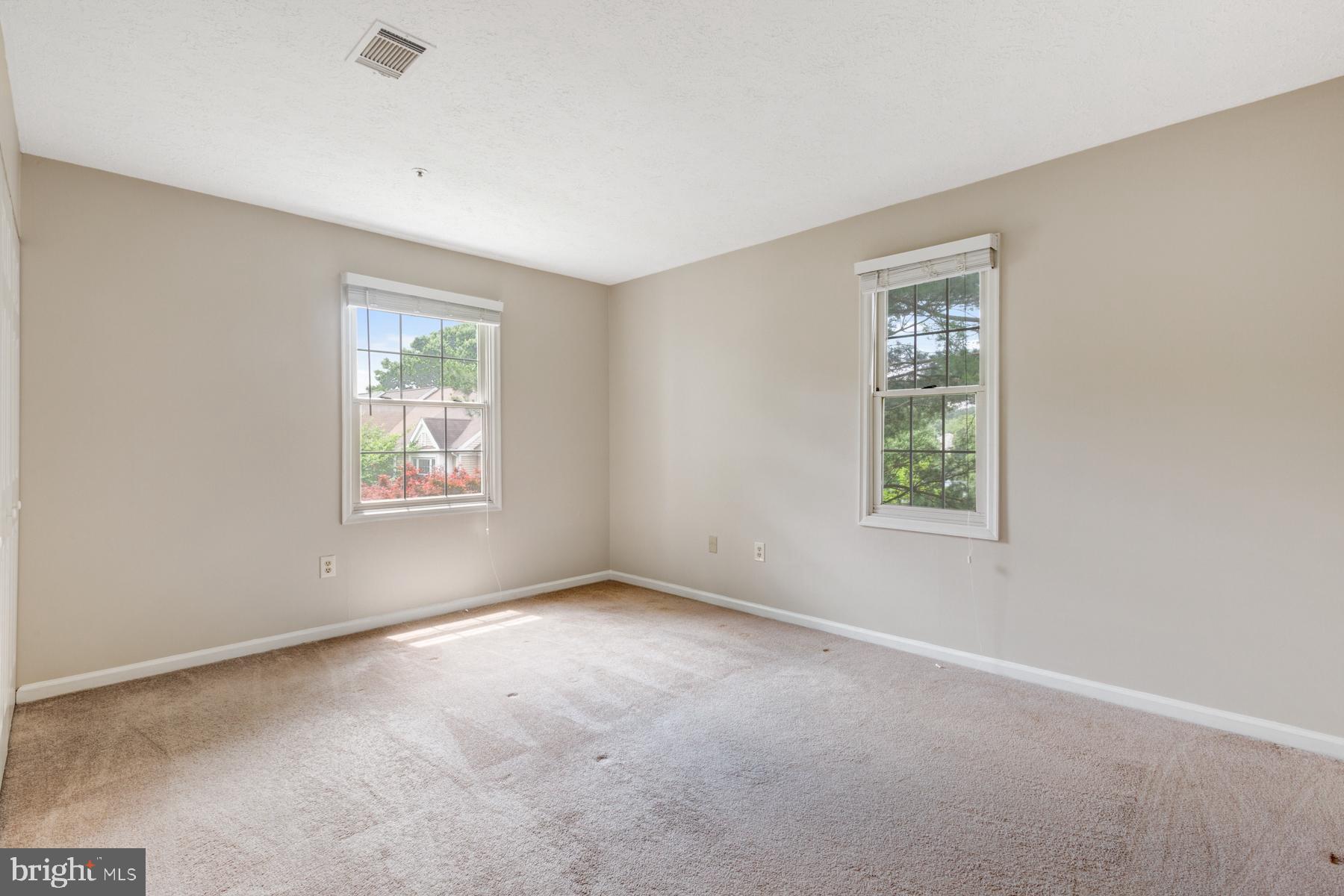 GUNNERS LAKE - Residential