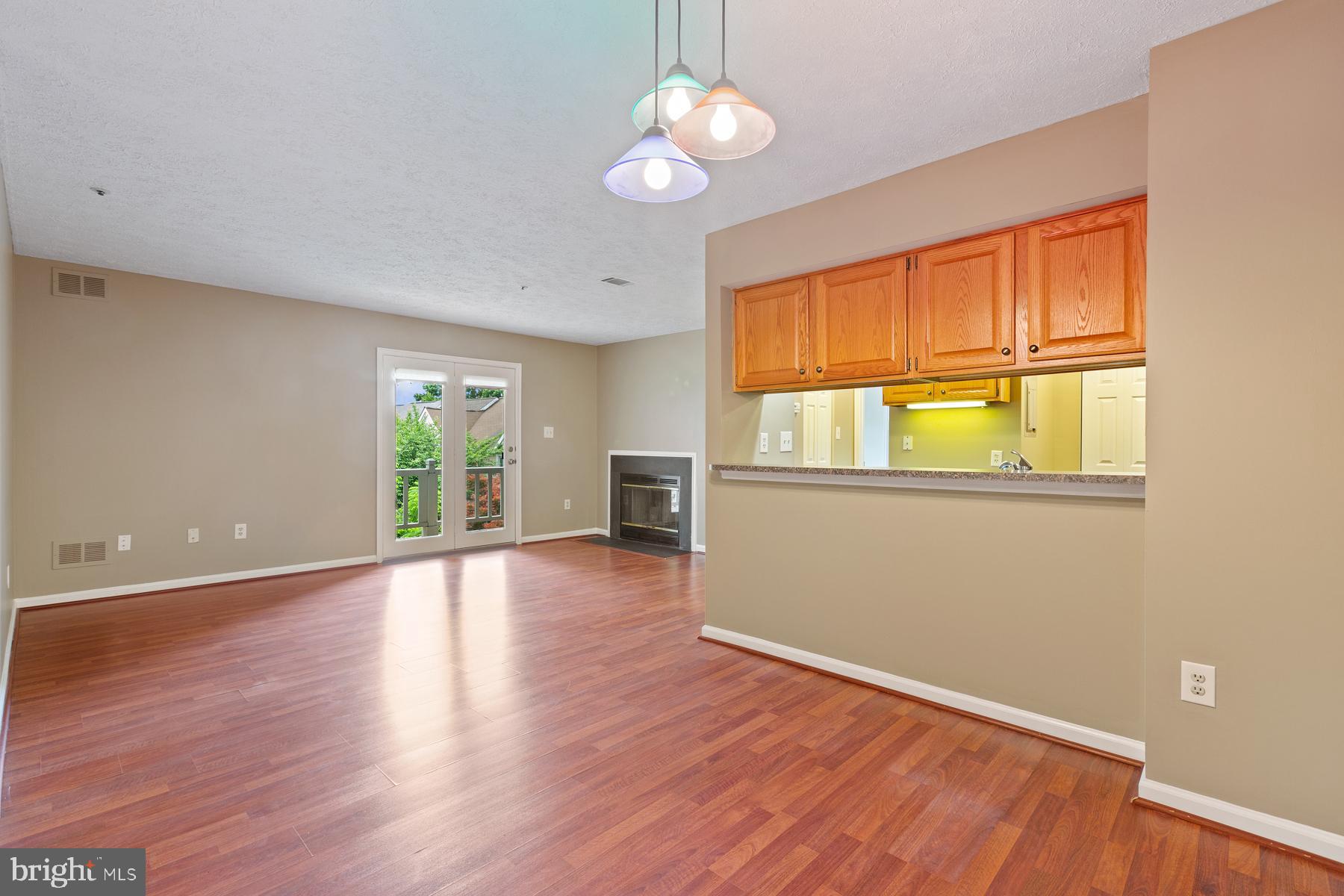 GUNNERS LAKE - Residential