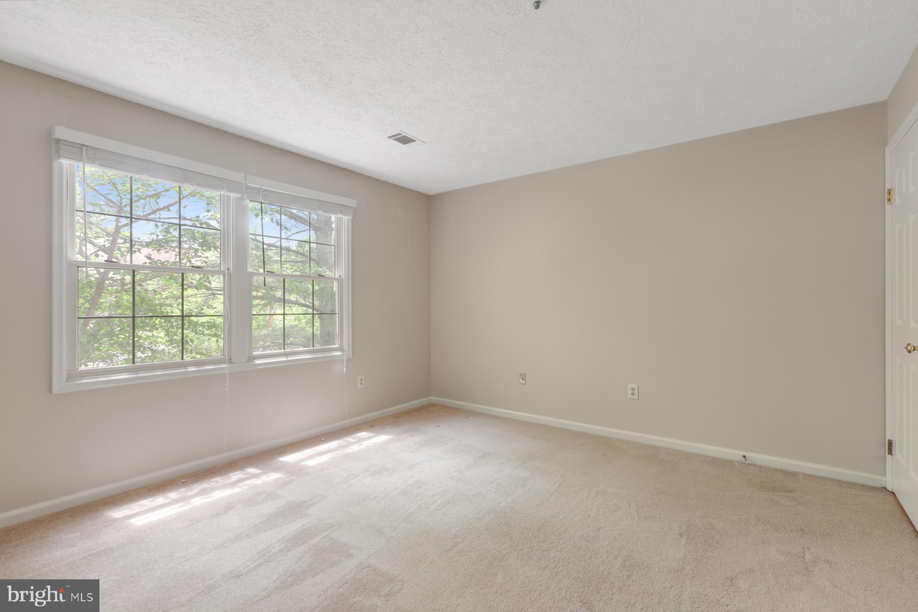 GUNNERS LAKE - Residential