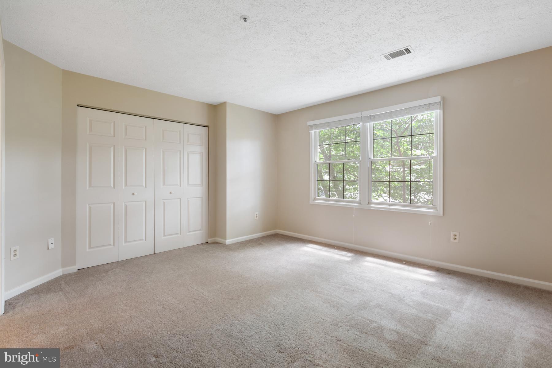 GUNNERS LAKE - Residential