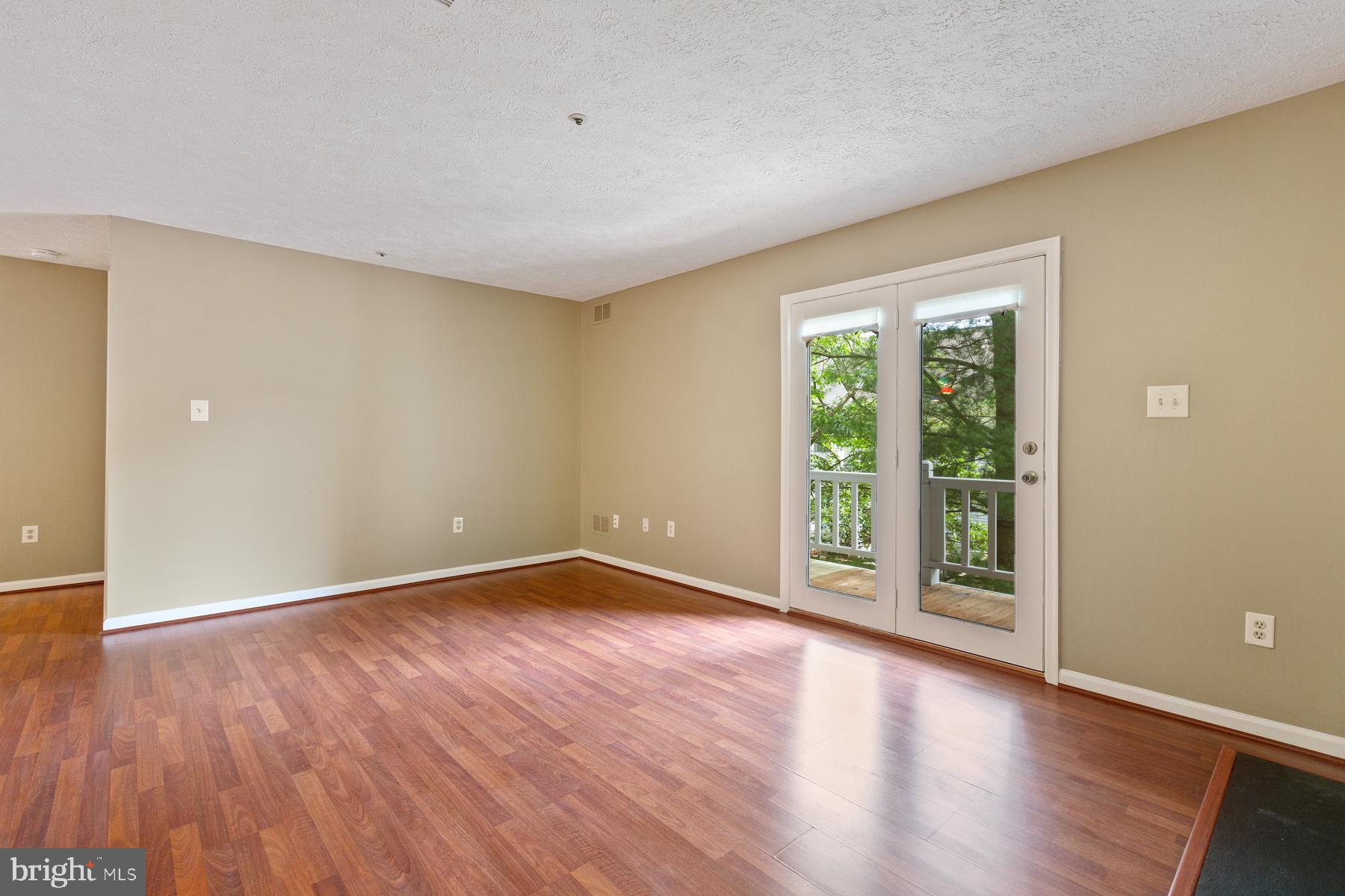 GUNNERS LAKE - Residential