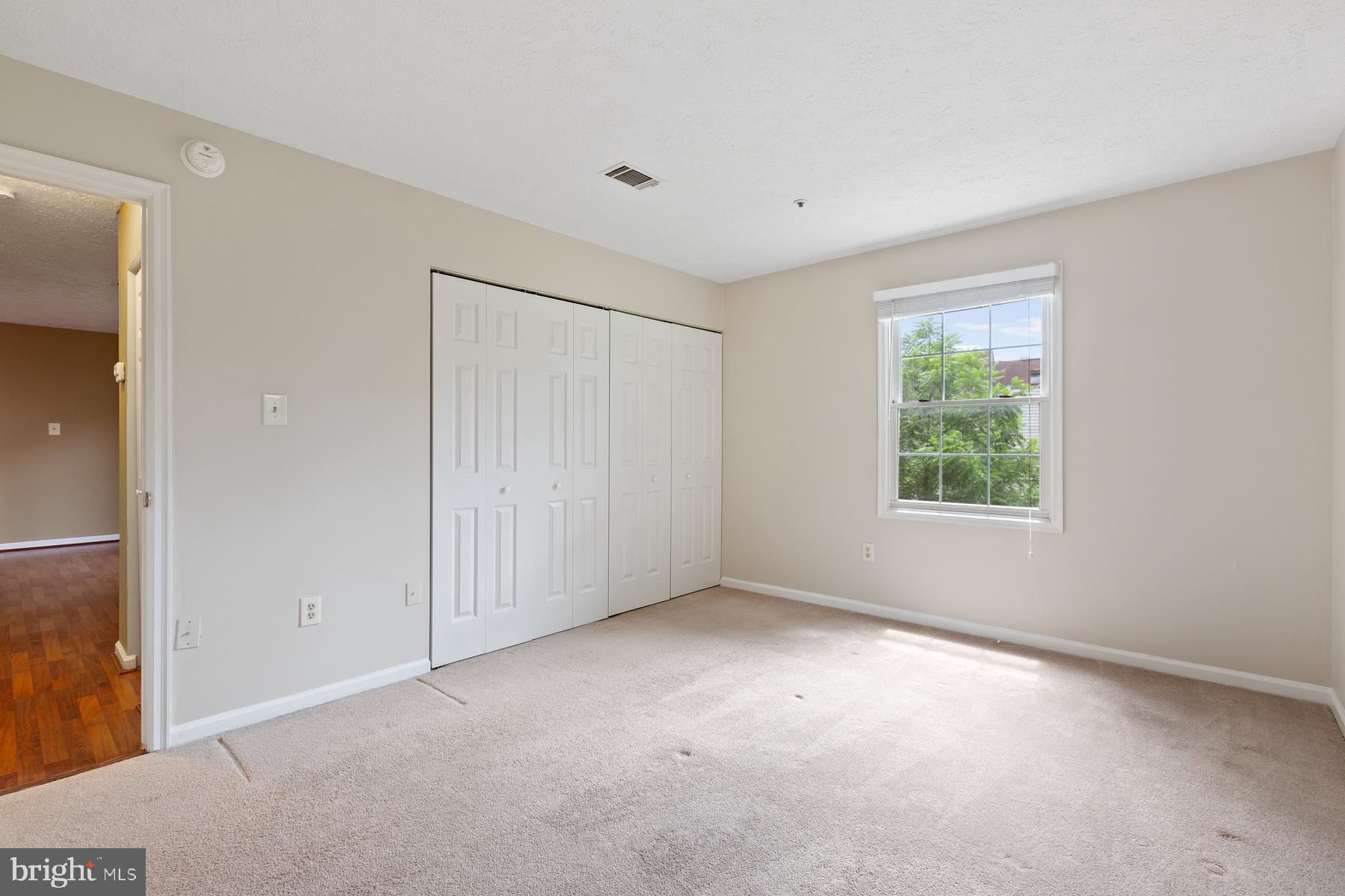 GUNNERS LAKE - Residential