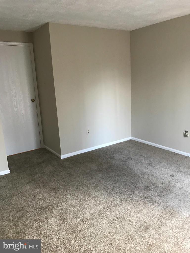 VILLAGE OF HICKORY RIDGE - Residential Lease