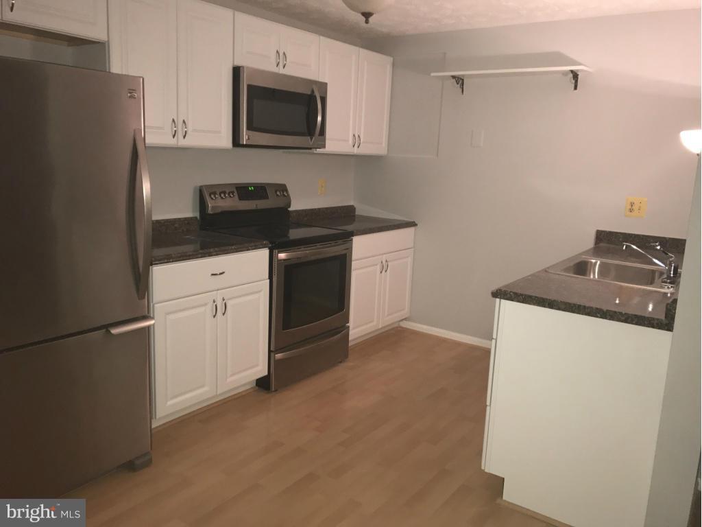 VILLAGE OF HICKORY RIDGE - Residential Lease