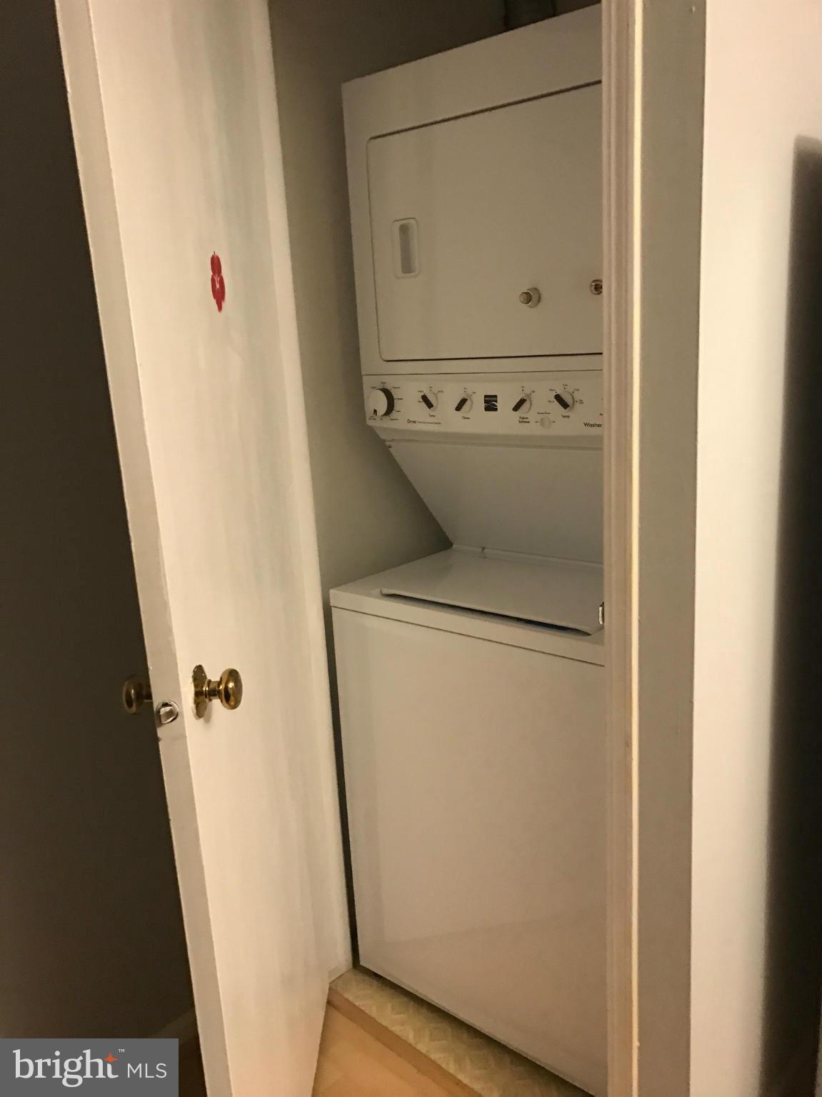 VILLAGE OF HICKORY RIDGE - Residential Lease