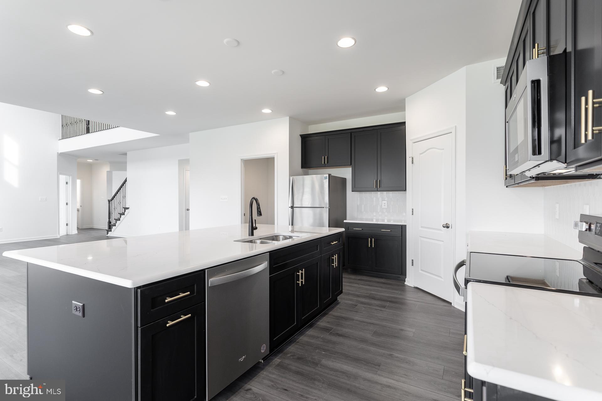 ASPEN GREENS - Residential