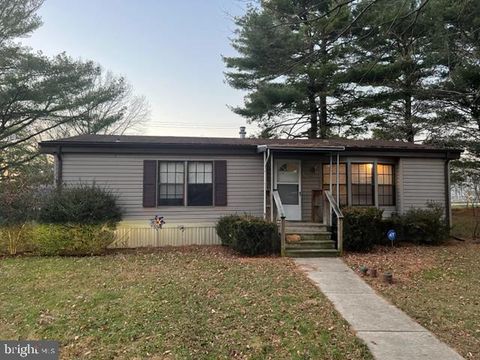 Photo of 821 CARRIE CT, LANCASTER, PA 17601 (MLS # PALA2028382)