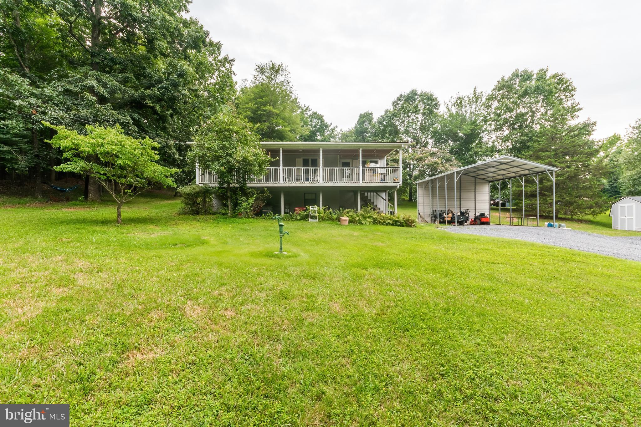Raised Rancher with 3 Bedrooms and 2 full baths on over an acre and half! Come see this great value in Jefferson County that is close to VA line for commuters. This home is sure not to last long at this price so schedule your showing today!
