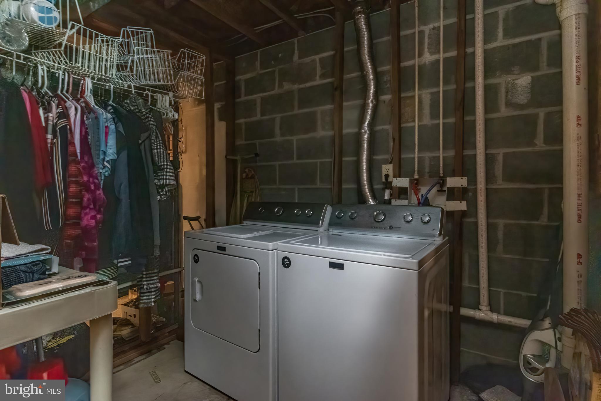 JOHN BROWN FARM - Residential