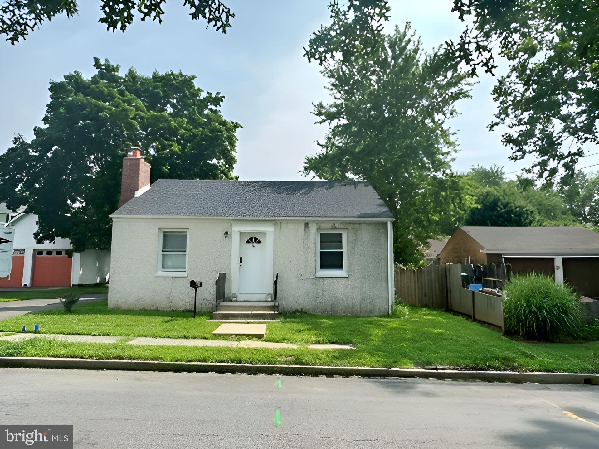 24 SEMINARY AVENUE