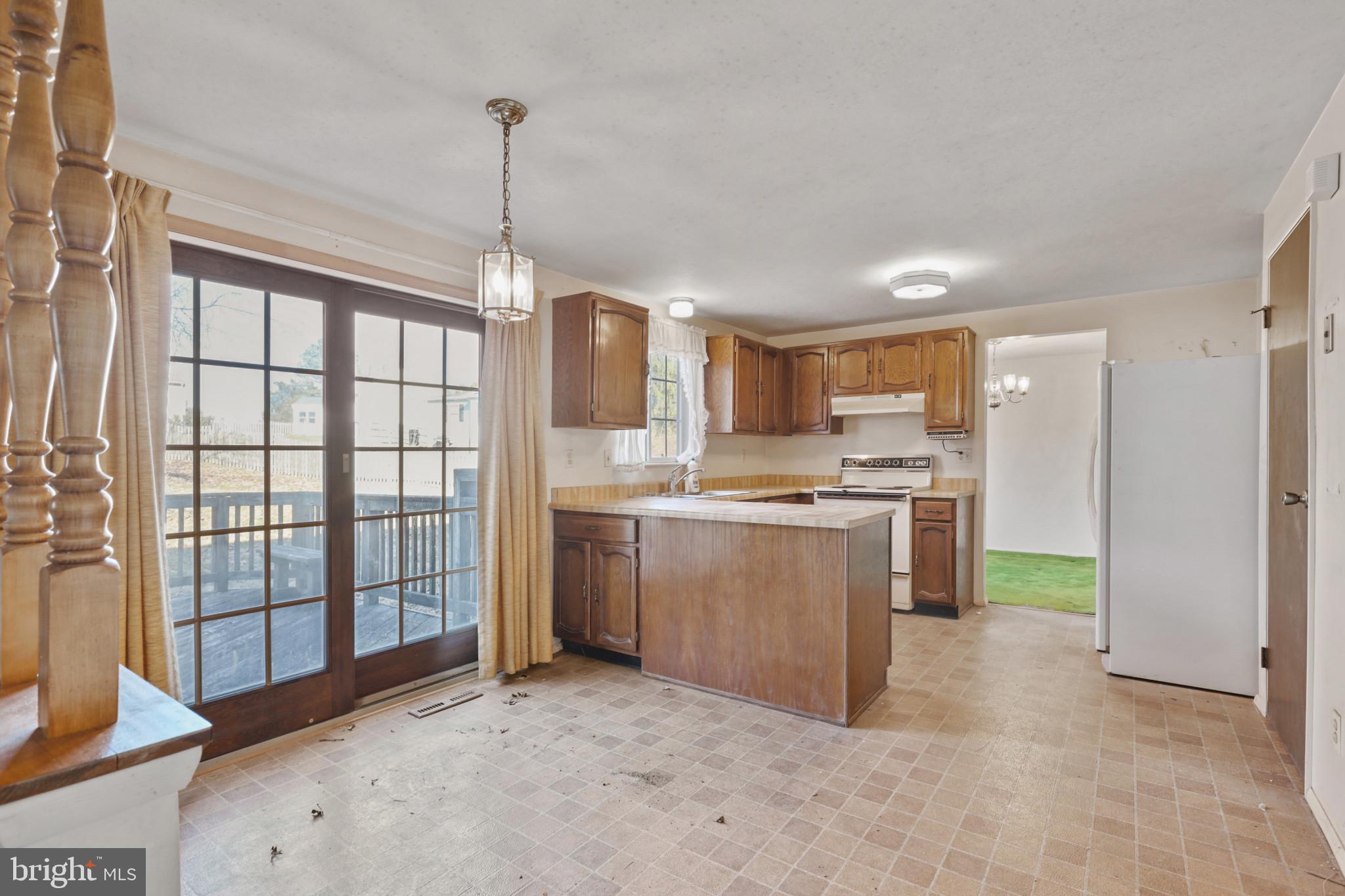 PONDEROSA ESTATES - Residential