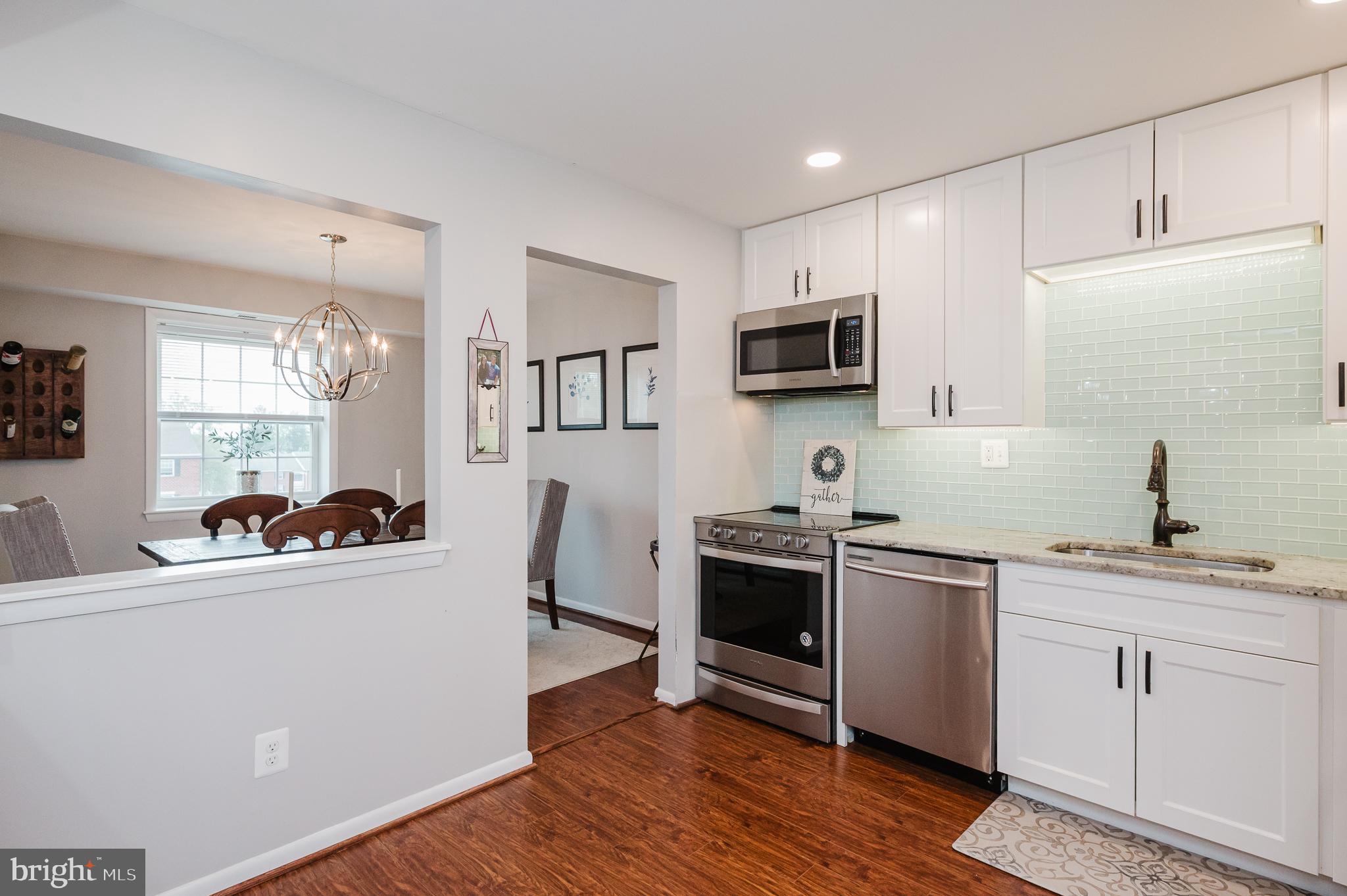 HOLLY HALL - Residential