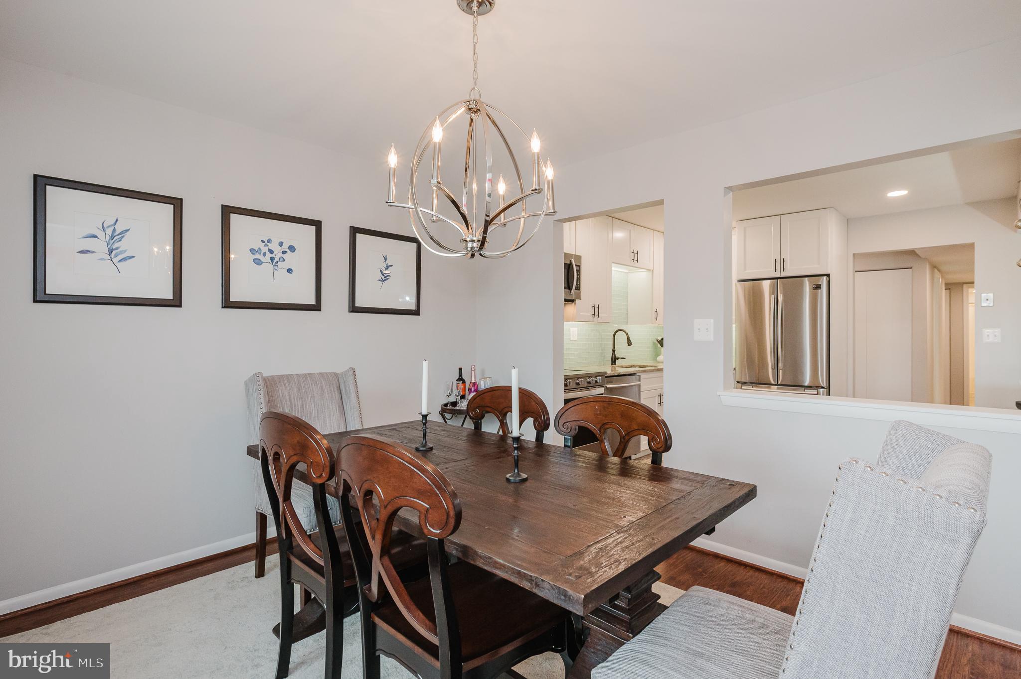 HOLLY HALL - Residential