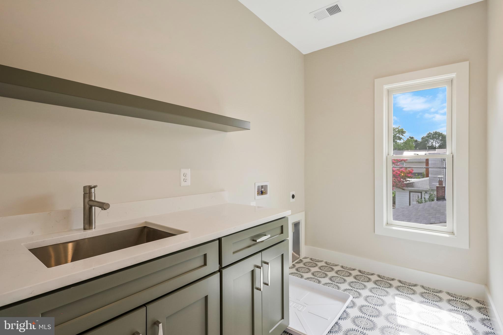 MULHALL - Residential