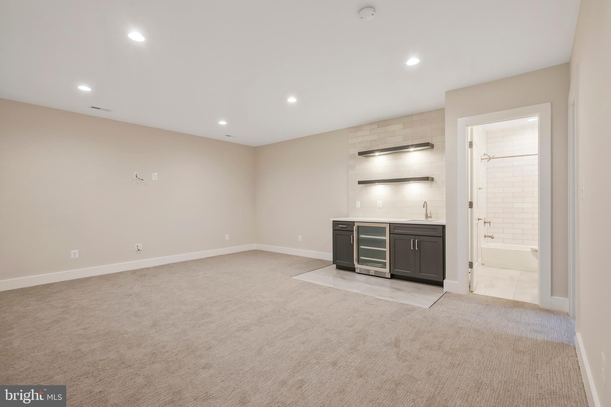 MULHALL - Residential