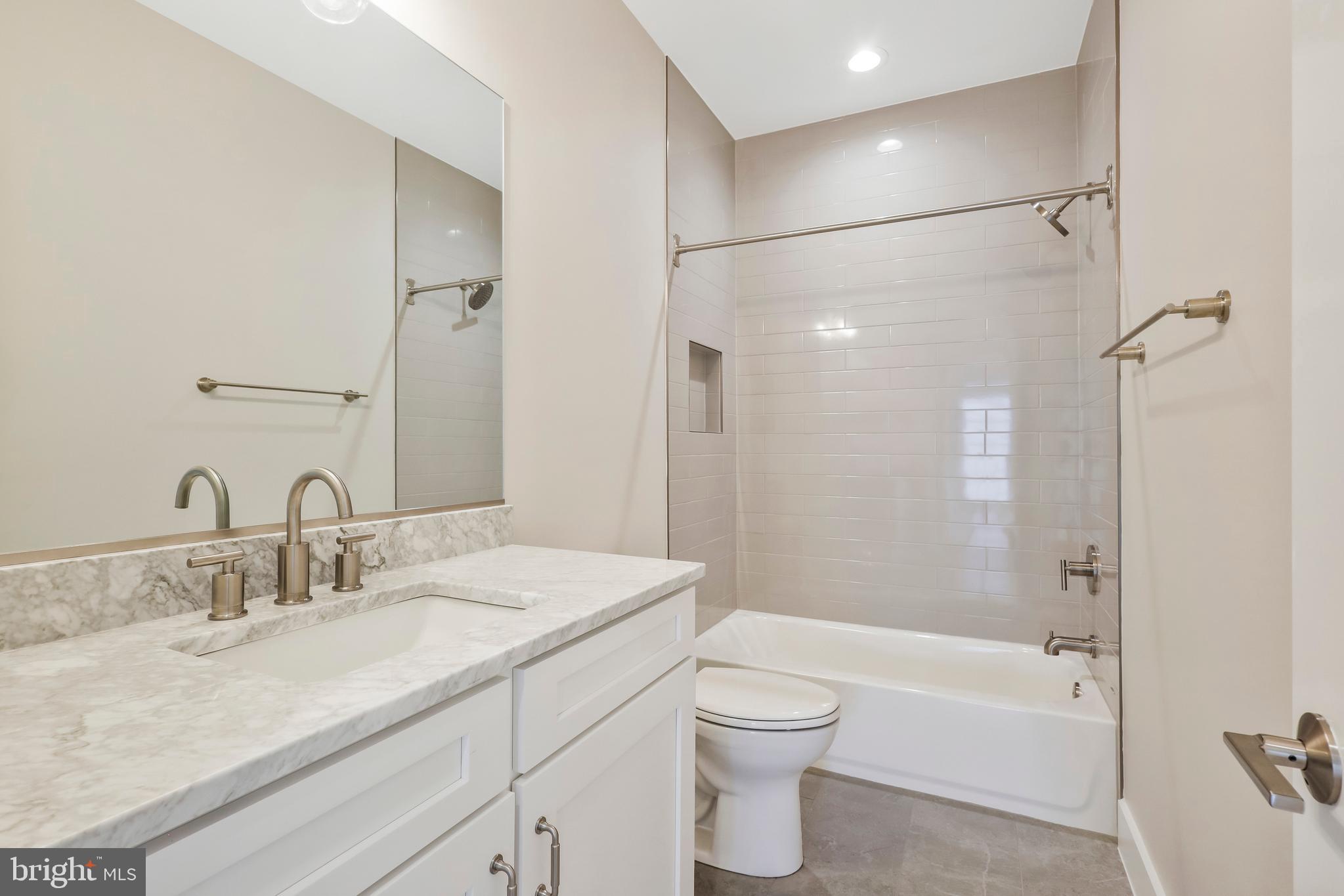 MULHALL - Residential