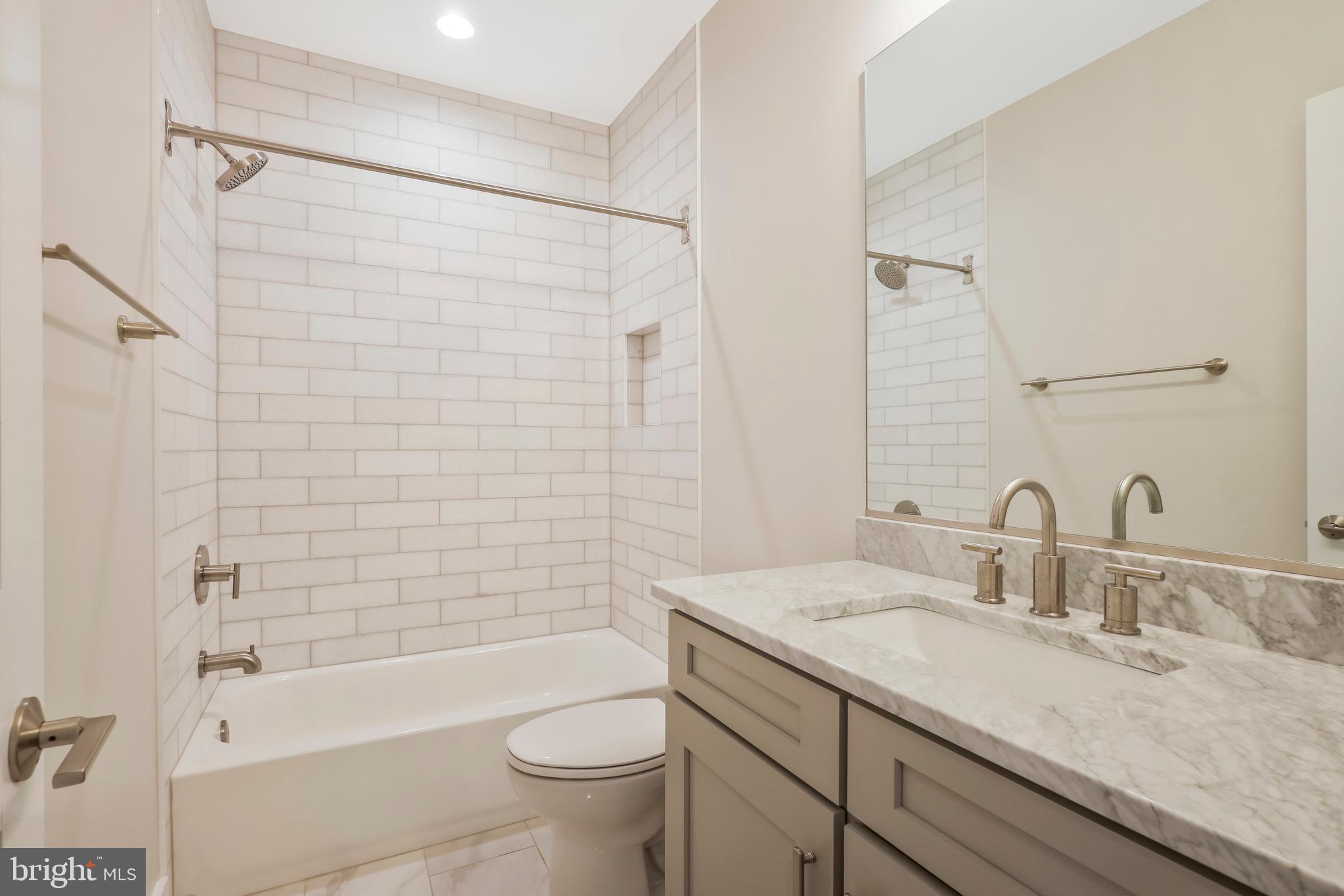 MULHALL - Residential